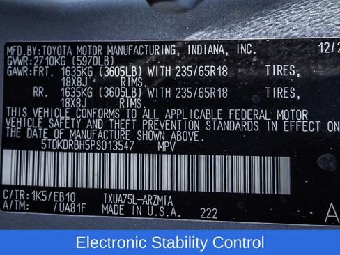 Used 2023 Toyota Highlander XLE AWD/4WD image 35