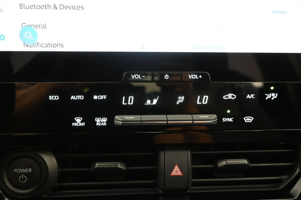 Used 2023 Toyota bZ4X AWD image 14