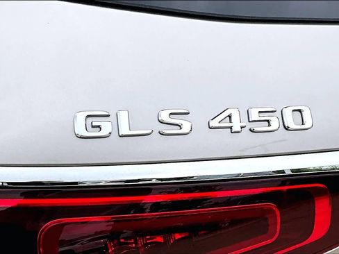 Used 2023 Mercedes-Benz GLS 450 4MATIC image 30