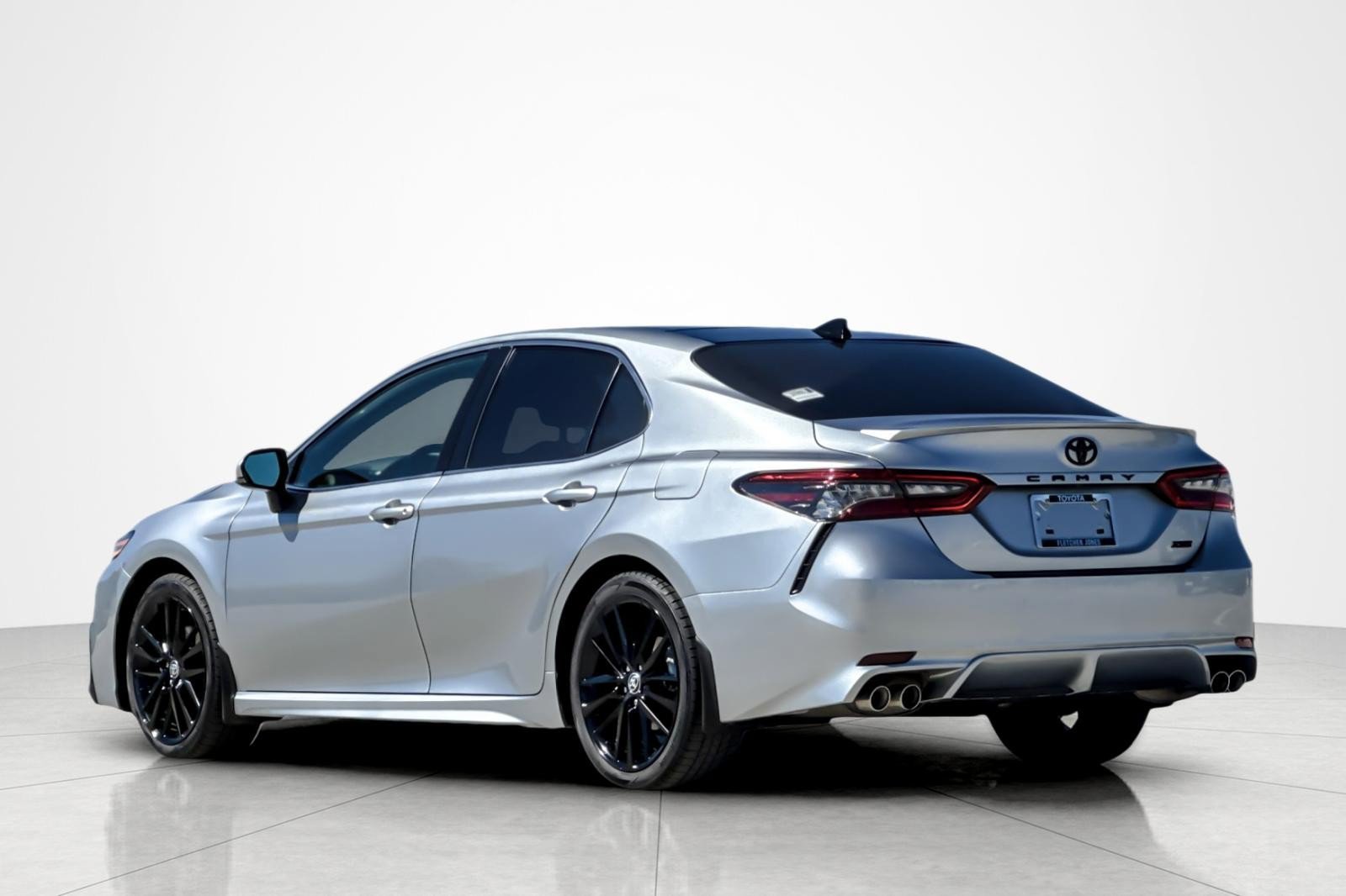 Certified 2023 Toyota Camry XSE FWD image 3