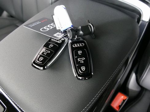 New 2026 Audi Q8 Premium Plus image 13