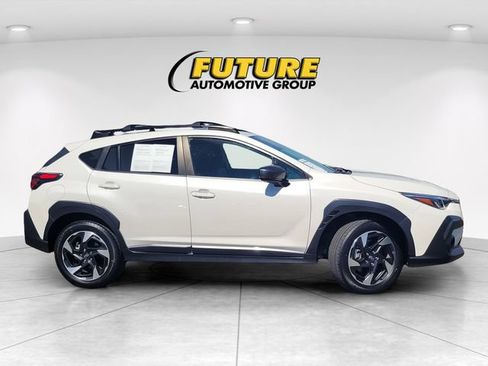Used 2024 Subaru Crosstrek 2.5i Limited AWD/4WD image 3