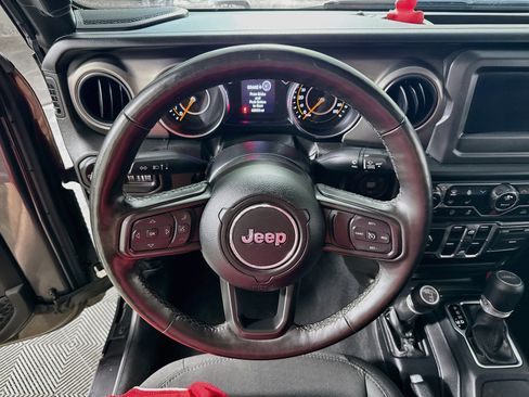 Used 2022 Jeep Gladiator Sport AWD/4WD image 14