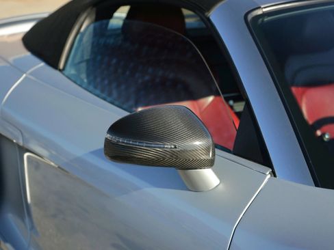 Used 2011 Audi R8 V10 image 10