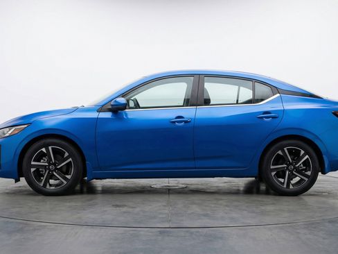 Used 2025 Nissan Sentra SV FWD image 5