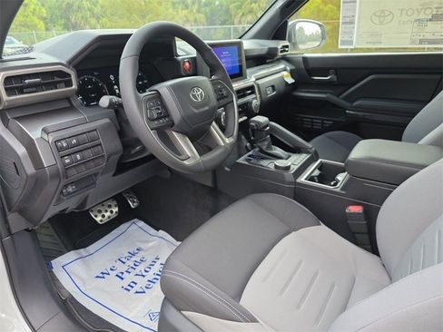 Certified 2025 Toyota Tacoma TRD Sport image 25