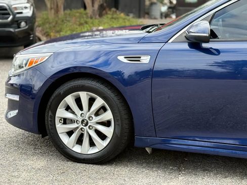 Used 2016 Kia Optima EX image 11