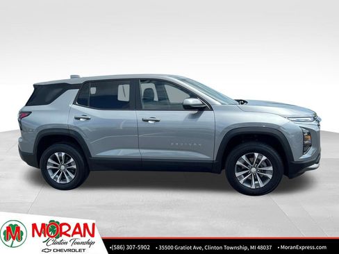 Used 2026 Chevrolet Equinox LT FWD image 7