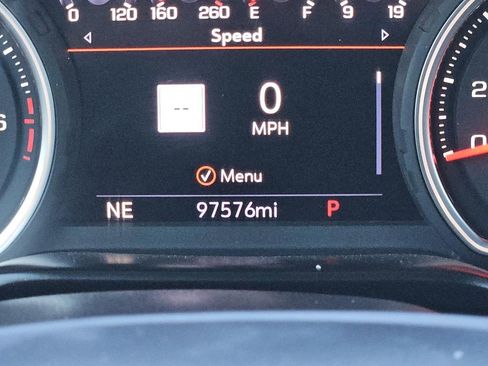 Certified 2020 Chevrolet Silverado 1500 High Country w/ Technology Package image 22