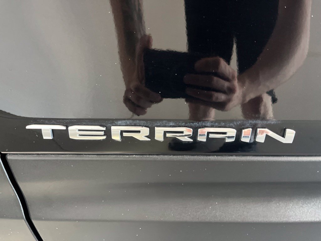 Used 2023 GMC Terrain SLT AWD/4WD image 40
