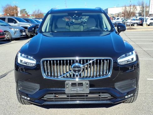 Used 2022 Volvo XC90 T6 Momentum image 10