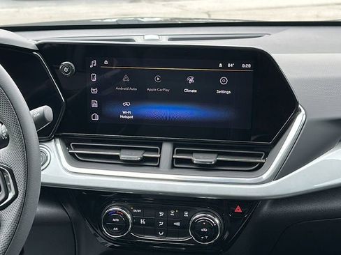 New 2026 Chevrolet Trax LT image 19