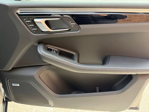 New 2026 Porsche Macan S image 23