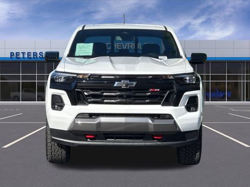 Certified 2024 Chevrolet Colorado Z71 w/ Z71 Convenience Package 2 AWD/4WD image 9