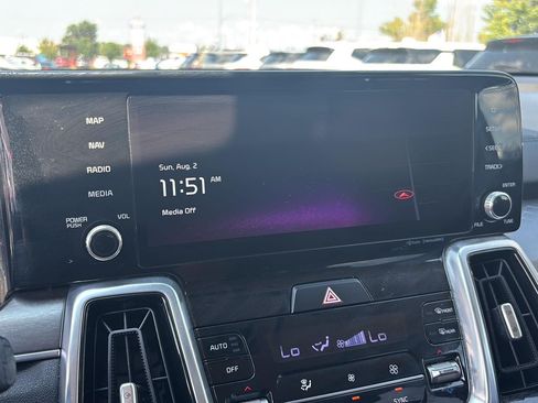 Used 2022 Kia Sorento SX FWD image 13