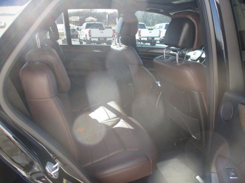 Used 2015 Mercedes-Benz ML 350 4DR ML350 4matic image 9