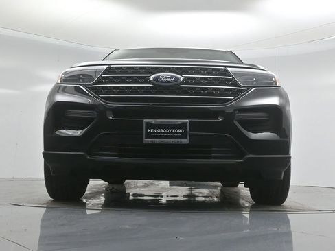 Certified 2022 Ford Explorer XLT image 46