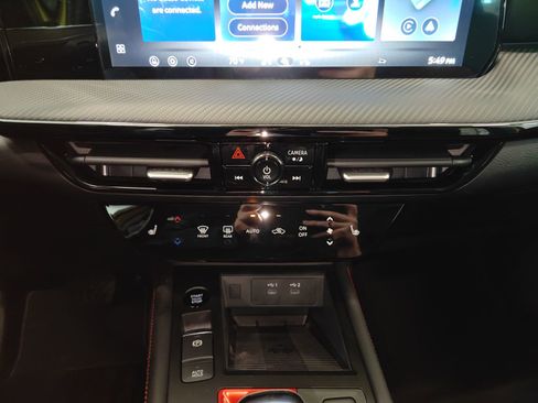 New 2026 Nissan Kicks SR w/ Cold Weather Package image 23