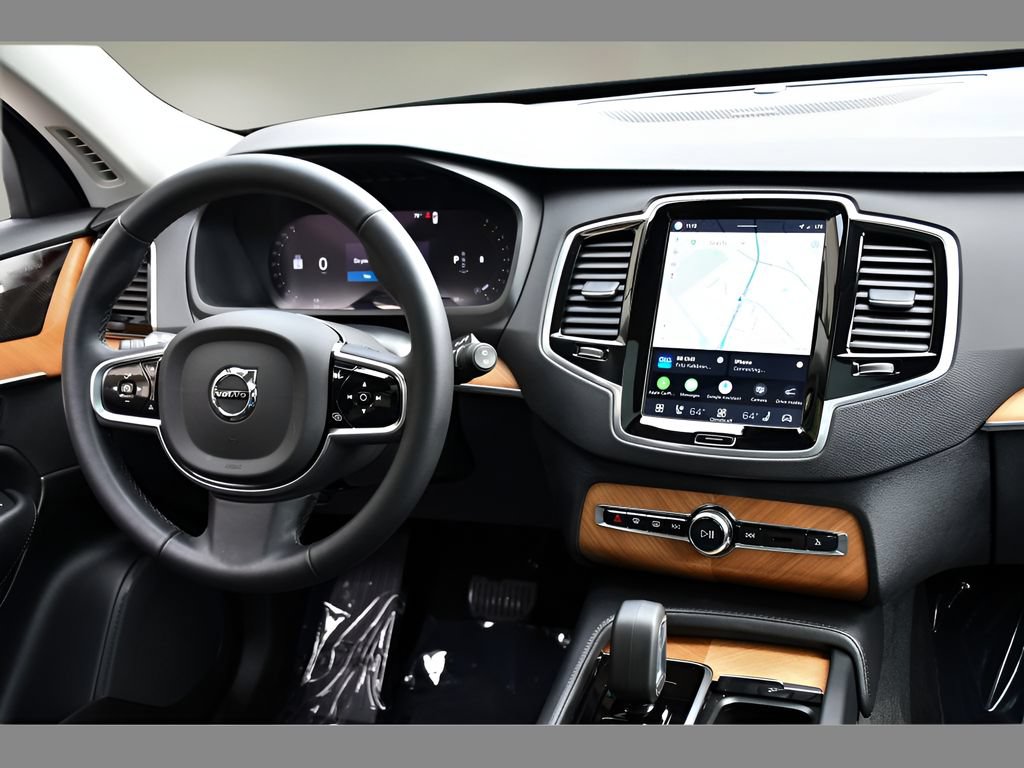 Used 2024 Volvo XC90 B6 Plus w/ Protection Package Premier AWD/4WD image 19