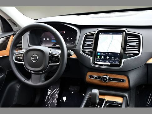Used 2024 Volvo XC90 B6 Plus w/ Protection Package Premier AWD/4WD image 19