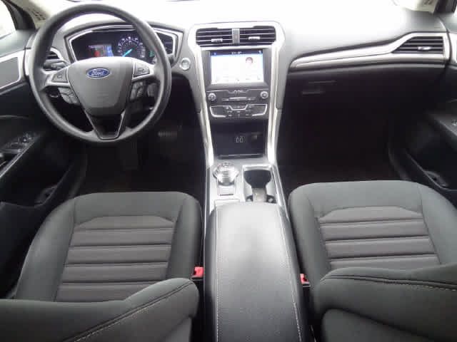 Used 2019 Ford Fusion SE FWD image 9