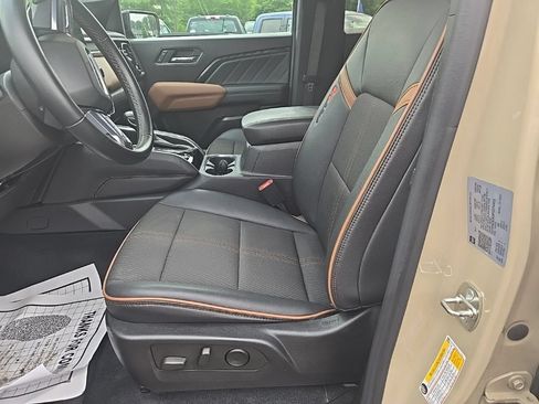 Used 2023 GMC Canyon AT4 AWD/4WD image 17