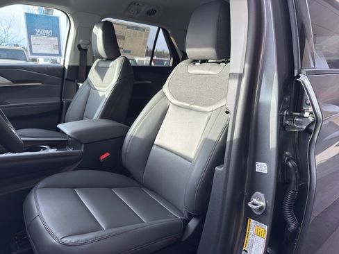 New 2026 Ford Explorer Active w/ Active Comfort Package image 16