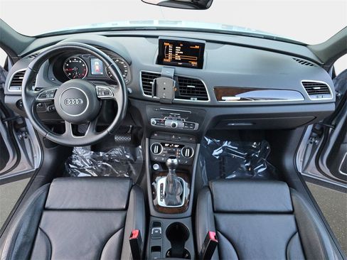Used 2016 Audi Q3 2.0T Prestige w/ Prestige Package image 16
