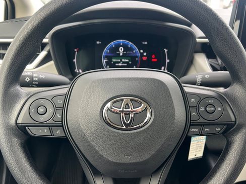 New 2026 Toyota Corolla LE image 18