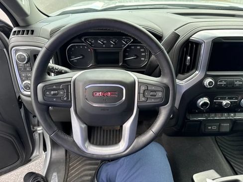 Used 2022 GMC Sierra 1500 Elevation AWD/4WD image 16