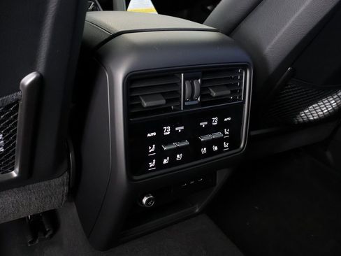 New 2025 Porsche Cayenne image 21