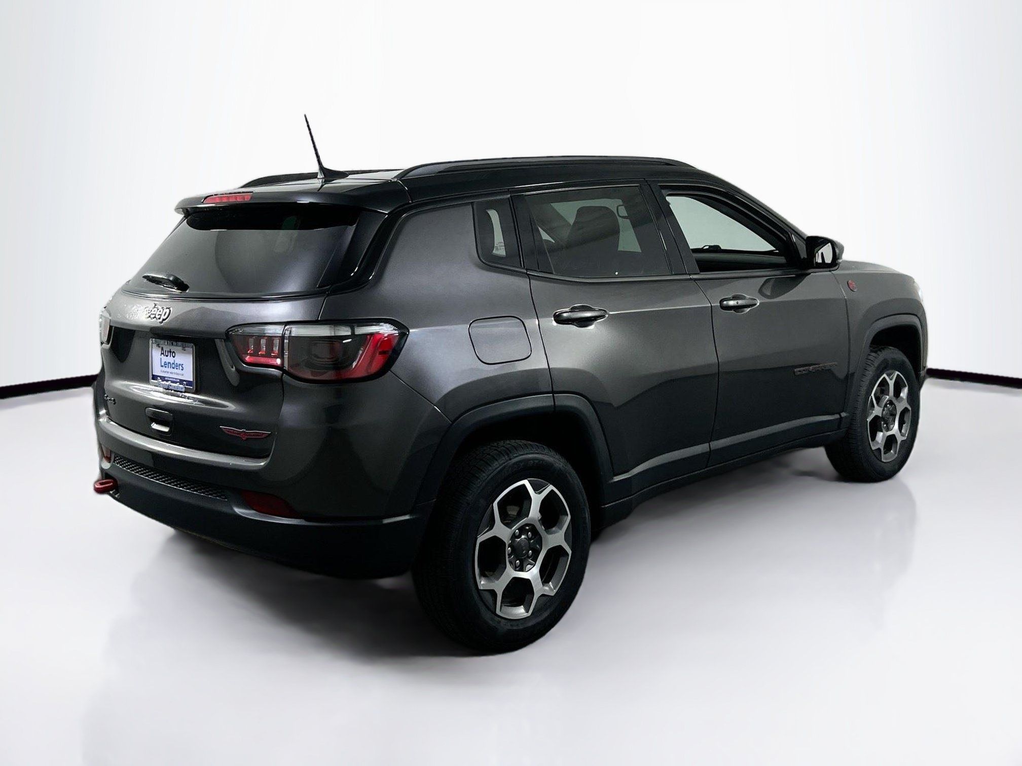 Used 2022 Jeep Compass Trailhawk AWD/4WD image 5