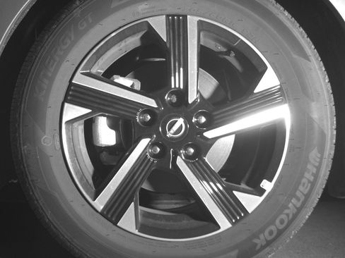 Used 2025 Nissan Sentra SV image 12