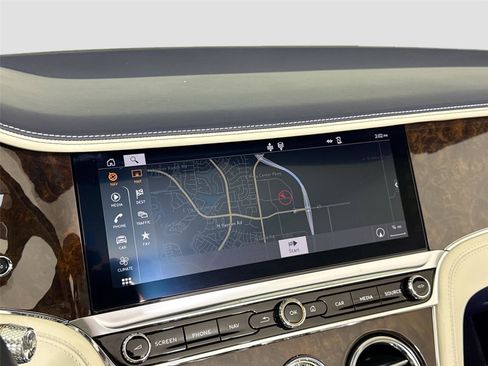 Used 2020 Bentley Continental GT V8 image 20