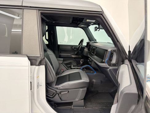 Used 2022 Ford Bronco Black Diamond AWD/4WD image 30