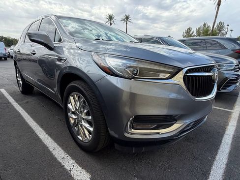 Used 2021 Buick Enclave Essence w/ Sound and Sites Package FWD image 6