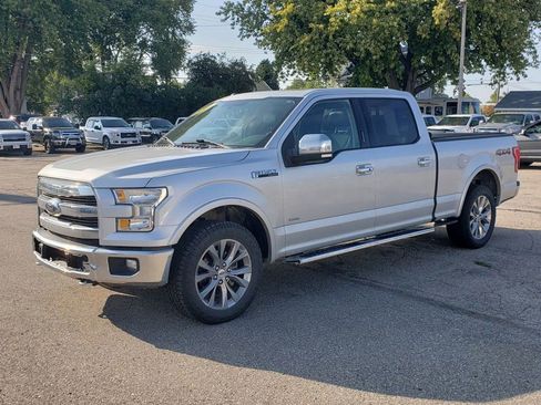 Used 2015 Ford F150 Lariat image 3