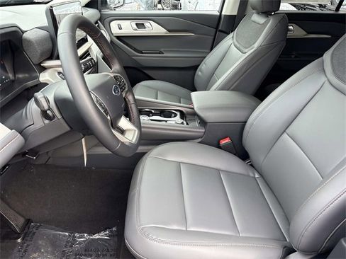 New 2026 Ford Explorer Active w/ Active Comfort Package image 22