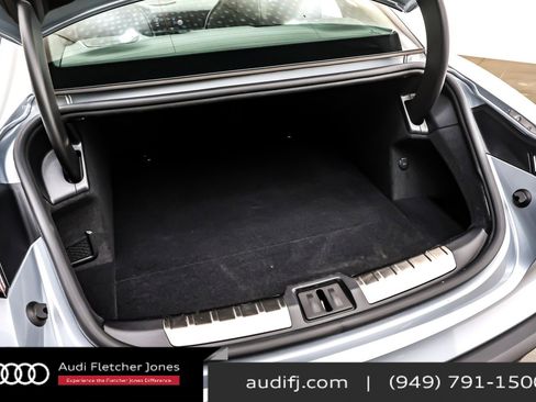 Used 2023 Porsche Taycan image 21