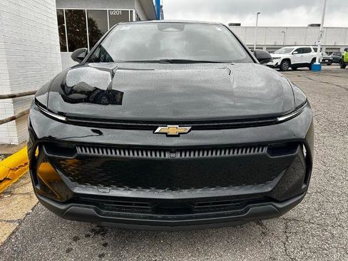 New 2026 Chevrolet Equinox EV LT w/ Comfort Package image 8