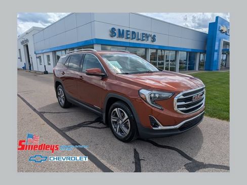 Used 2019 GMC Terrain SLT w/ Preferred Package FWD image 1