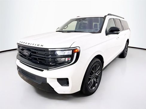 Used 2025 Ford Expedition Max Platinum w/ Stealth Performance Package AWD/4WD image 1