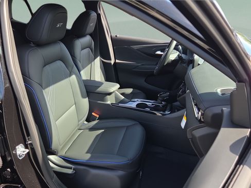 New 2026 Buick Envista Sport Touring w/ Convenience I Package FWD image 15