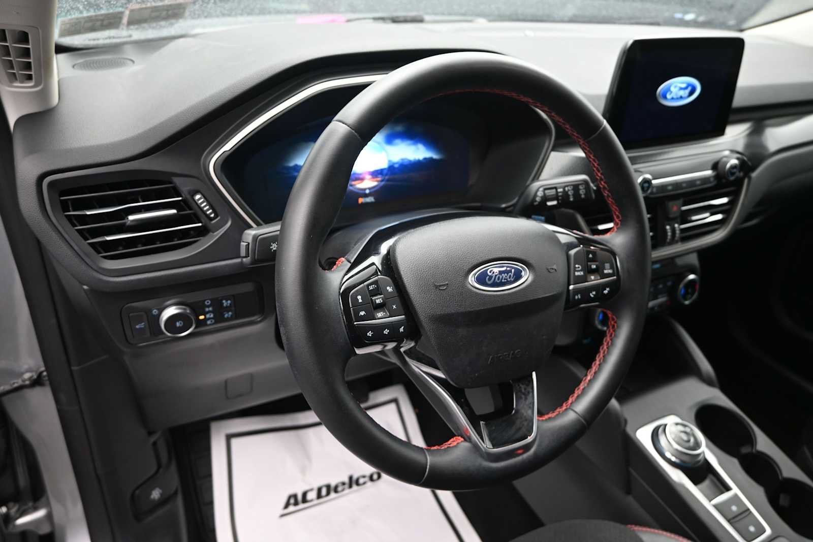 Used 2022 Ford Escape SEL w/ SEL Stealth AWD Package image 14