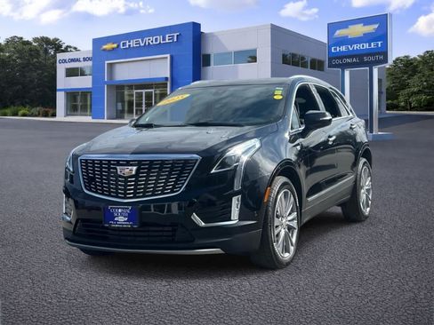 Certified 2025 Cadillac XT5 Premium Luxury w/ Technology Package AWD/4WD image 2