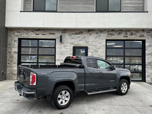 Used 2017 GMC Canyon SLE w/ SLE Convenience Package image 3