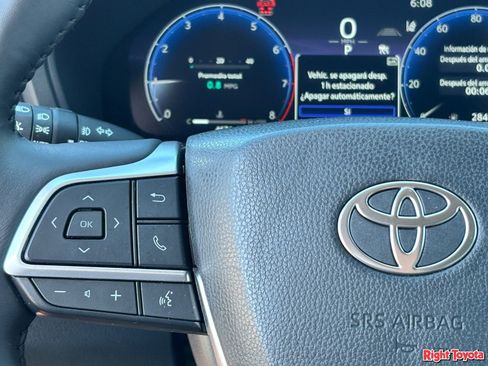 Certified 2026 Toyota Grand Highlander FWD image 22