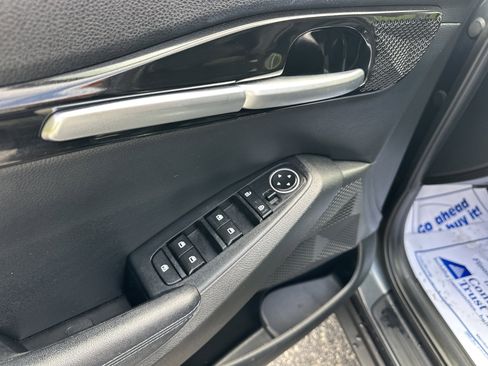 Used 2023 Kia Seltos S w/ Navigation Package AWD/4WD image 9