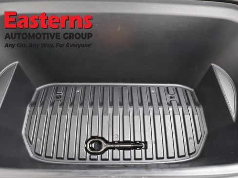 Used 2021 Tesla Model Y 2WD image 7