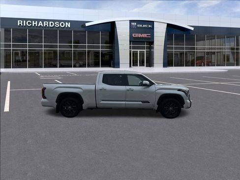 Used 2022 Toyota Tundra Platinum w/ Advanced Package image 6